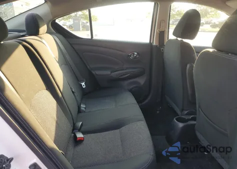 2018 Nissan Versa S z USA, uszkodzony, nr VIN 3N1CN7AP6JL865341